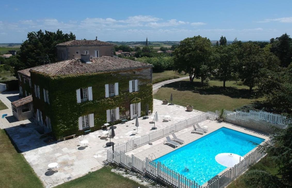 Clos De Bellevue Mortagne-sur-Gironde Extérieur photo